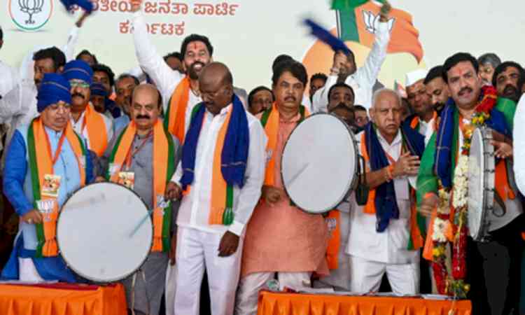 Karnataka: BJP’s Vijayendra, Ashoka accuse Congress govt of failing farmers, Dalits