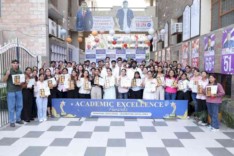 CT Group of Institutions, Maqsudan Honours PTU & GNDU Toppers at Academic Excellence Awards