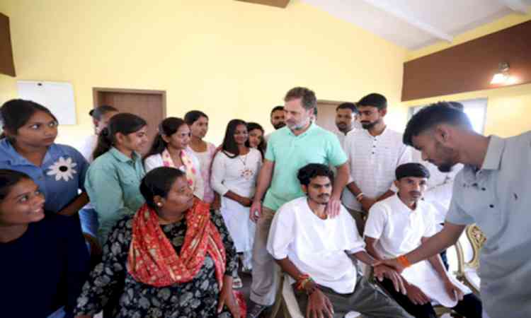 Rahul Gandhi meets Maharashtra leaders in Nashik, discusses Kumbh works, tribal protests