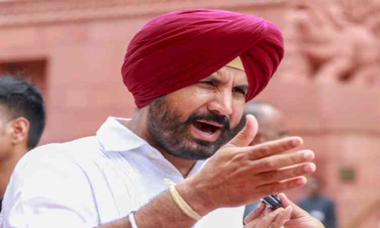 Punjab Congress condemns youth's detention for waving black flag at CM Mann