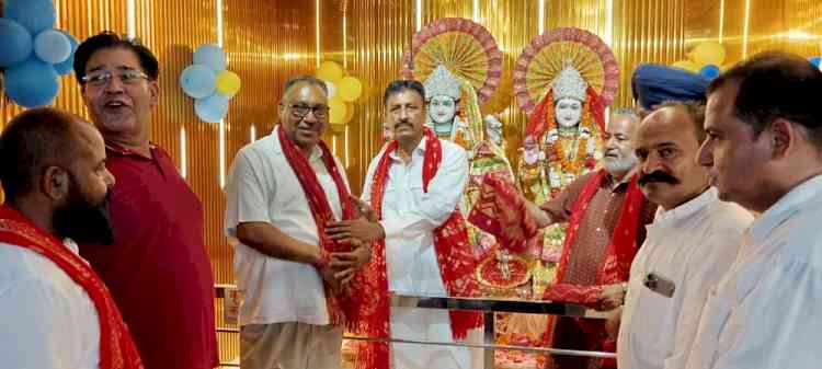 Faith and Service: Dewan’s Janmashtami Devotion at Temples Across Ludhiana