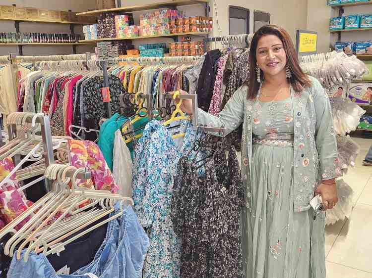 BuyLow India Grandly Opens Its New Store in Zirakpur; Salochna Rani Jindal Performs Ribbon-Cutting Ceremony