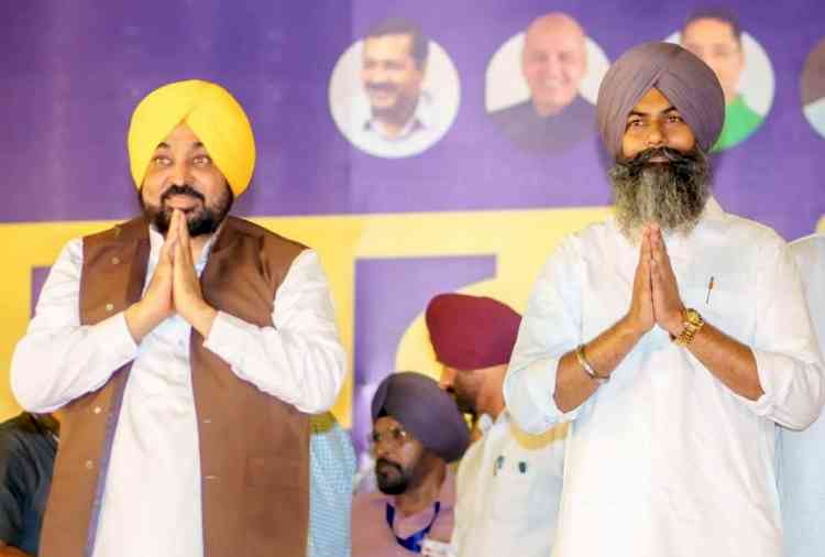 Sekhon joins AAP; Hails Mann’s stand on Hawara and Bandi Singhs