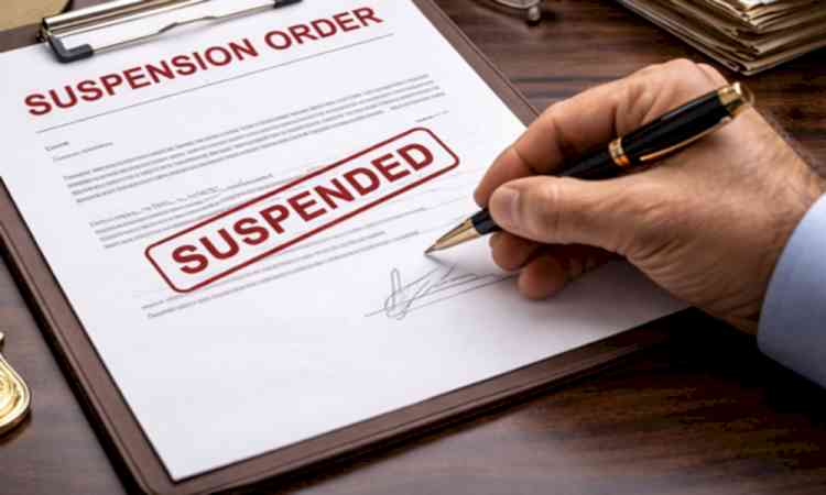 Five officers suspended, one attached to Gwalior after spurious liquor deaths in Sagar