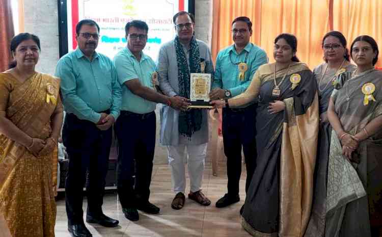 शिक्षा भारती विद्यालय में शिक्षक दिवस मनाया