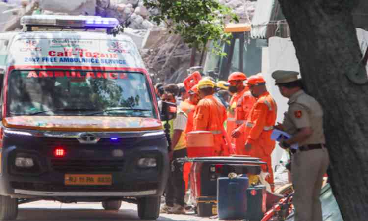 President Murmu expresses deep sorrow over building collapse tragedy in Delhi 