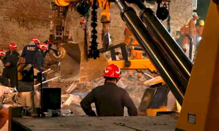 Delhi building collapse: Death toll rises to 3, workers continue rescue operation