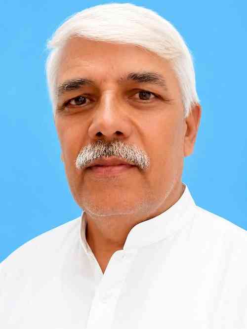 पूर्व सीएम हुड्डा के कर्ज और संविदा कर्मचारियों के दावों पर खरक का पलटवार