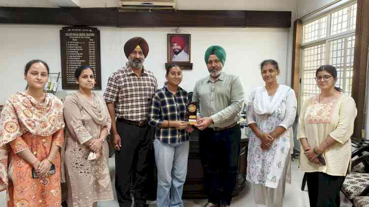 Lyallpur Khalsa College Students Excel in GNDU B.Sc. Economics Semester-II Exams