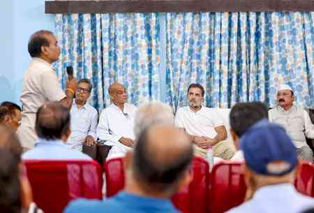 Rahul Gandhi holds 'Janata Darbar' in Rae Bareli, SP workers also present