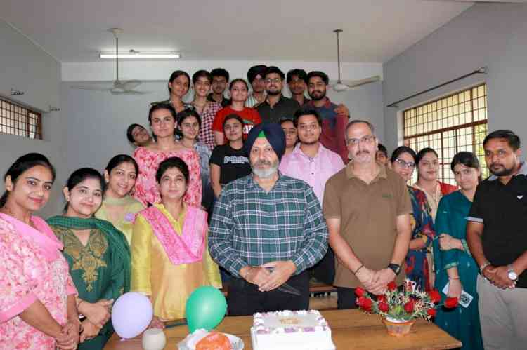 Lyallpur Khalsa College Celebrates Teachers' Day with Great Enthusiasm