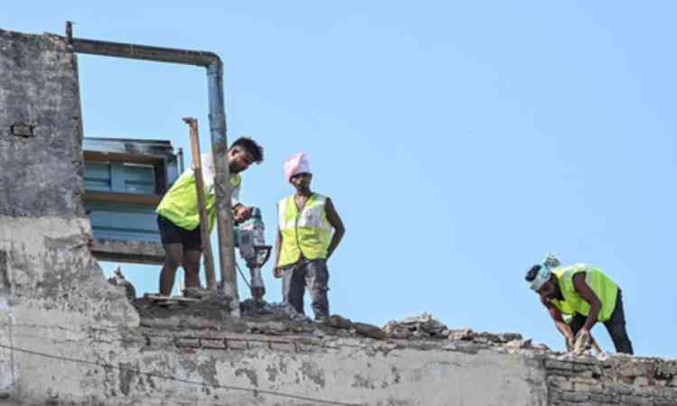SC asks authorities to report action taken on unauthorised constructions across country