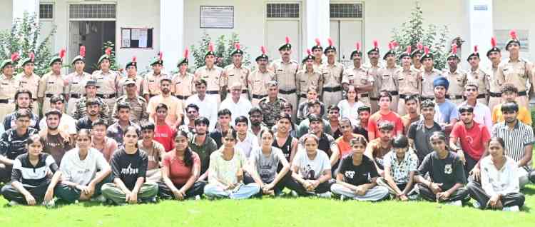 एनसीसी में भर्ती के लिए 100 विद्यार्थियों ने दी परीक्षा, मेरिट से होगा चयन