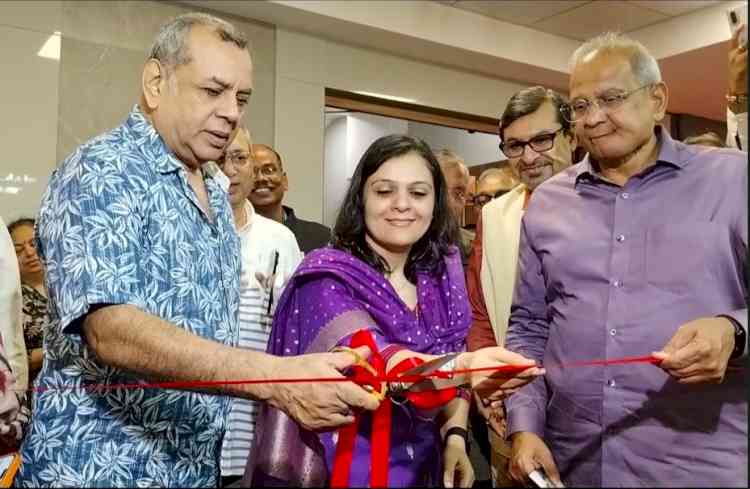 Paresh Rawal Redefines the Role of Physiotherapy 