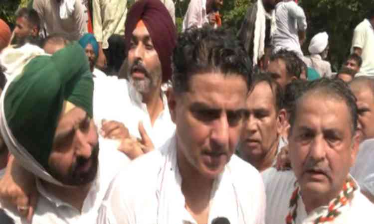 'AAP govt not concerned about people': Sachin Pilot leads protest for Punjab Finance Minister's resignation