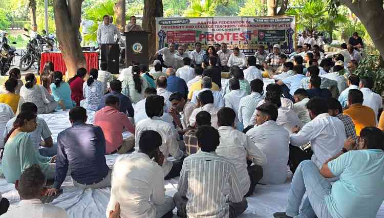 ‘Fill Vacant Posts, Don’t Scrap Them’: Teachers Rally in Hisar