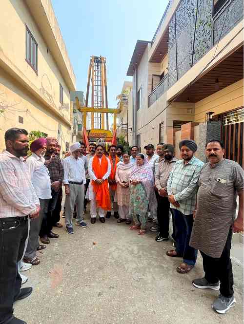 Dy Mayor Johar launches project to install 25 hp tubewell in ward number 40