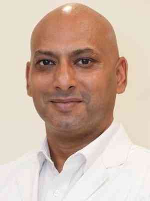 रात में बार-बार पेशाब? सिर्फ उम्र का असर मानकर न करें नजरअंदाज