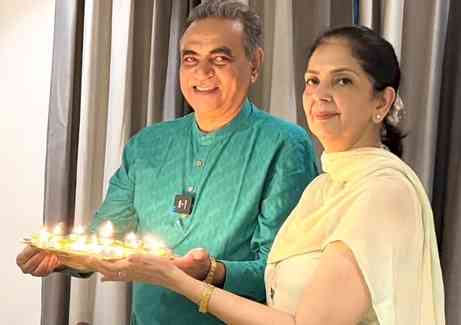 PM Modi’s 76th Birthday: Senior BJP leader Sanjay Tandon & his wife Priya Light Diyas