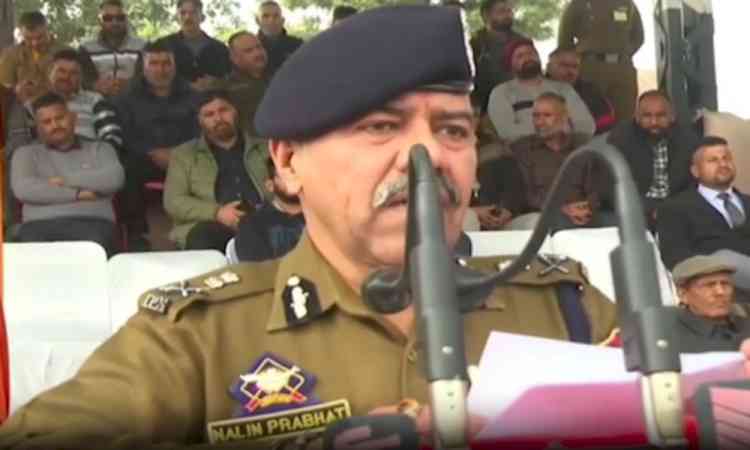 Honour uniform, serve with honesty, J&K DGP tells newly appointed DySPs