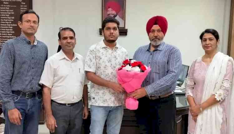 Prince Chopra Tops University Exams with 9.60 SGPA in M.Voc Web Technology & Multimedia