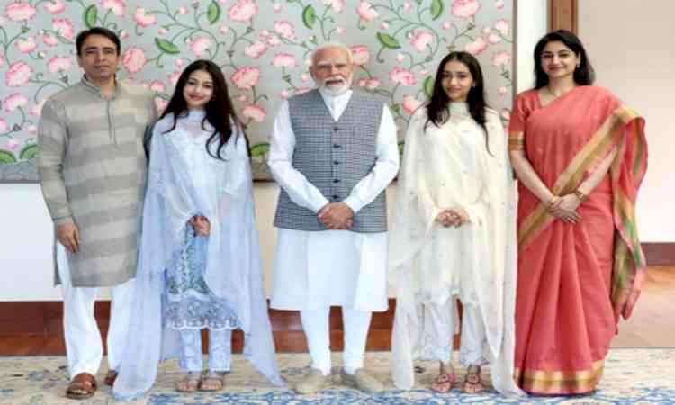 Jayant Chaudhary meets PM Modi with family ahead of Muzaffarnagar rally