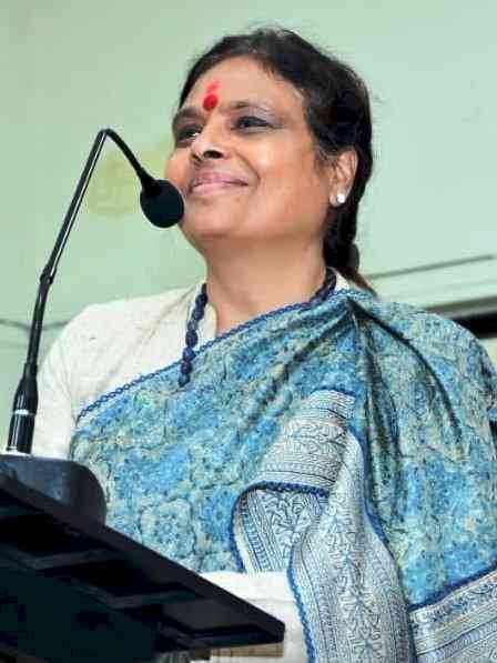 नीट पेपर लीक पर छात्राओं के सवाल, डॉ. अर्चना गुप्ता बोली—कड़े हुए कानूनी प्रावधान