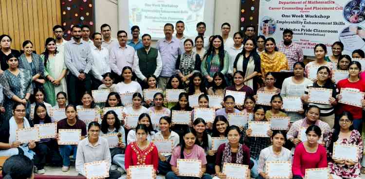 Face Challenges Fearlessly, Build Confidence: MDU Registrar; - Six-day employability skills workshop concludes at Mathematics Department