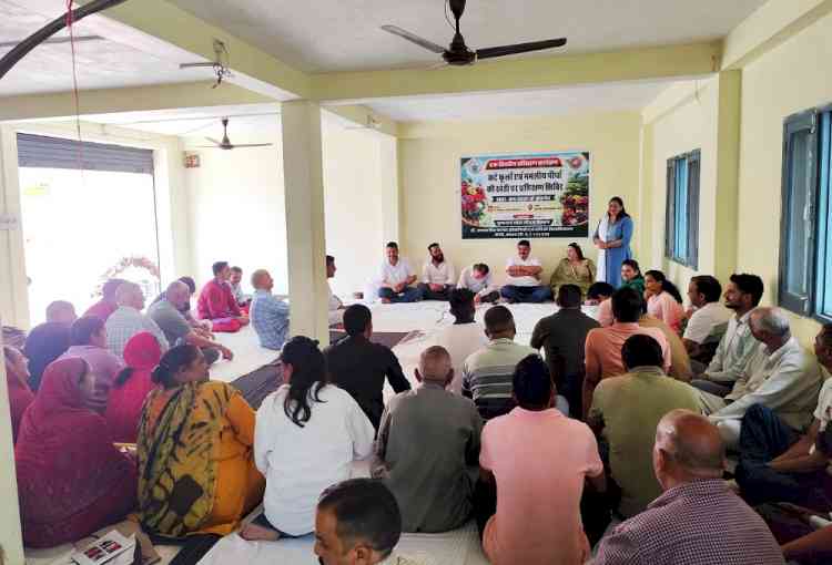 UHF Nauni Imparts Floriculture Skills to Farmers for Crop Diversification