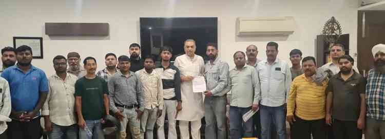 Delegation of Tricity Bike Riders Union Meets Senior BJP Leader Sanjay Tandon