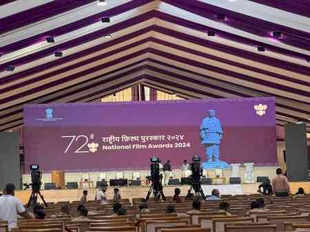 Prez Murmu to present 72nd National Film Awards in Gujarat tomorrow