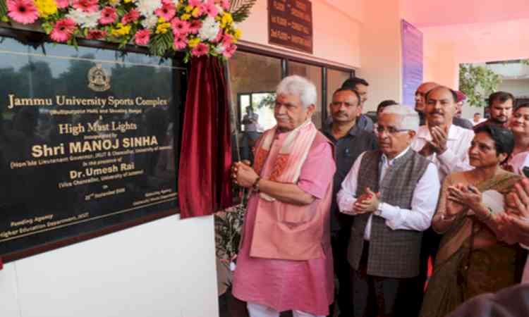 Technology cannot replace teacher, but it will change role of teacher: J&K L-G