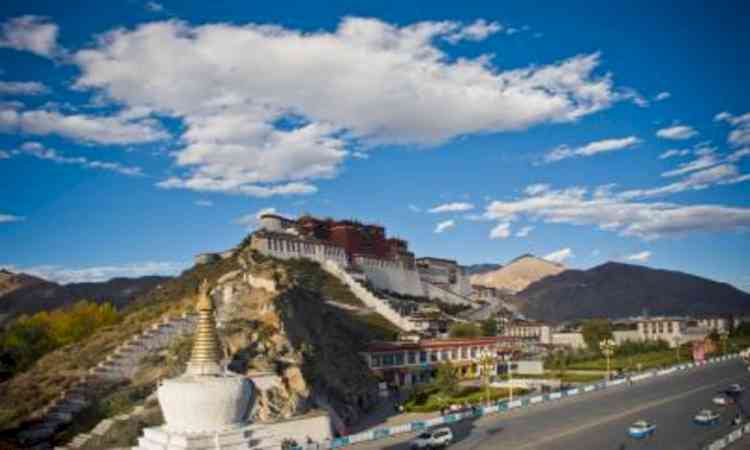 'China must allow Tibetans to decide their own future through referendum'