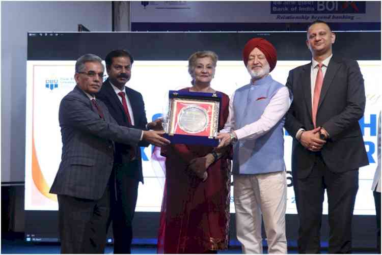 Prof. Surinder Kumar Mehta Honoured with Lifetime Achievement Award