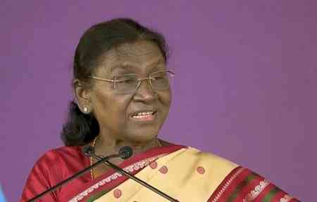 72nd National Film Awards: President urges biggest stars of Indian cinema to refrain from endorsing harmful products