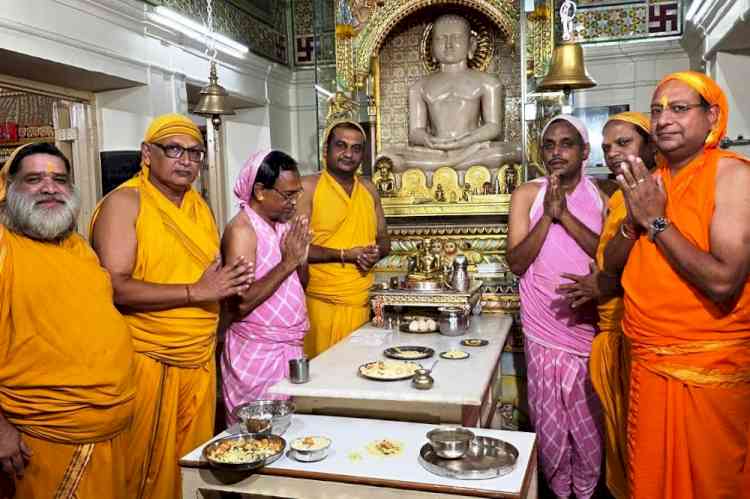 उत्तम तप में इच्छाओं पर नियंत्रण का संदेश, महावीर के जीवन पर नृत्य नाटिका