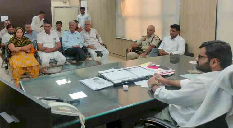 महम में सफाई पर सख्ती, दुकानदारों को डस्टबिन रखना अनिवार्य
