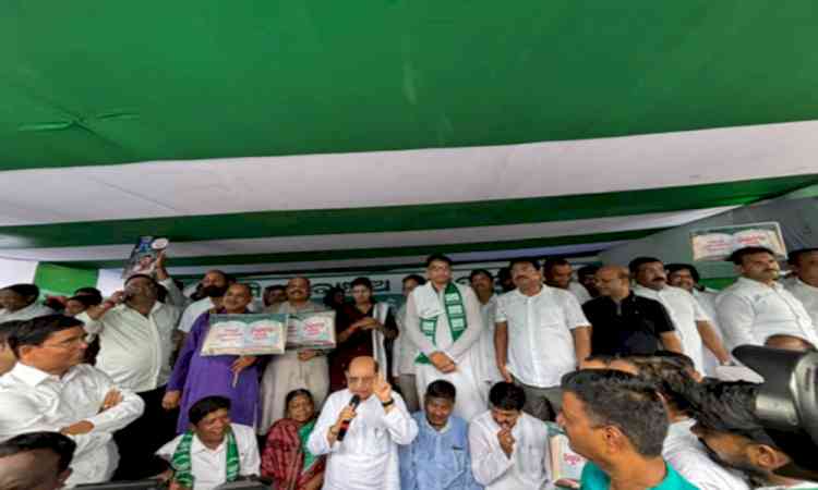 BJD workers, leaders protest in Bhubaneswar over school textbook errors; demand Odisha minister's resignation
