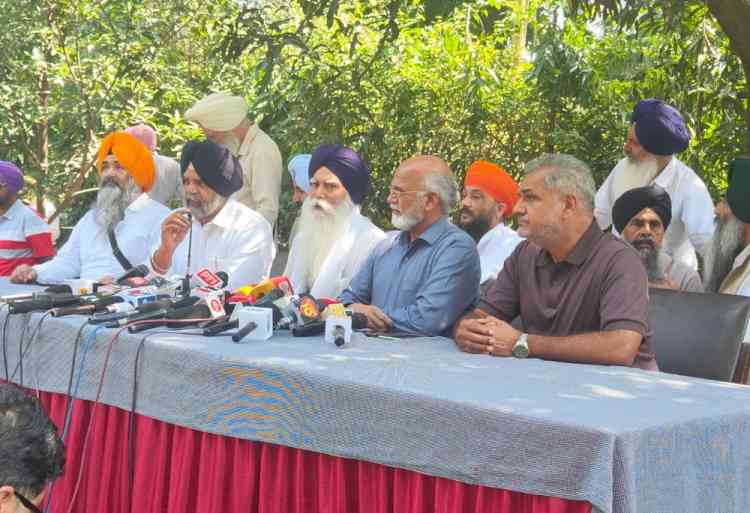 Former ED Deputy Director Niranjan Singh and former DSP Balwinder Singh Sekhon join Akali Dal “Waris Punjab De”