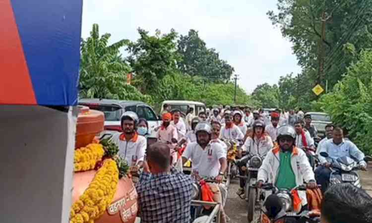 'Seva Sankalp Yatra' reaches MP's Burhanpur; PM Modi interacts virtually with participants to learn about their experiences
