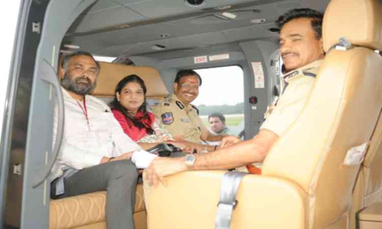 Telangana Minister, DGP conduct aerial survey of Ganesh procession