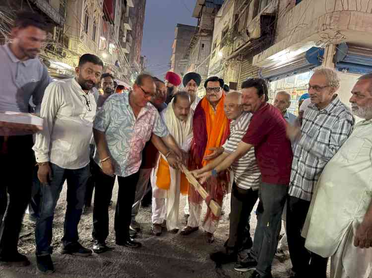 MLA Bagga, Sr Dy Mayor Prashar launch Rs 1.24 crore major road construction project in Saban Bazar