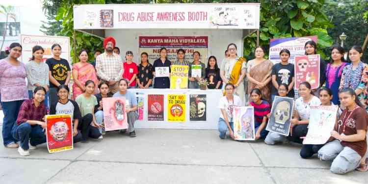Kanya Maha Vidyalaya Launches Drug Abuse Awareness Booth to Promote Drug-Free Lifestyle