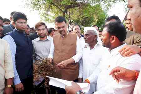 Farmers, agricultural labourers and workers at centre of drought relief efforts: CM Fadnavis