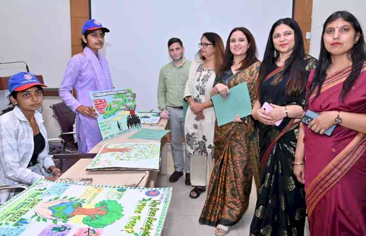 एनएसएस वालंटियर्स ने शॉर्ट फिल्म और पोस्टरों से जगाई स्वच्छता की अलख