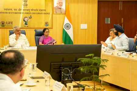 Delhi air: Bhupender Yadav, CM Rekha Gupta finalise WFH plan, vehicle curbs