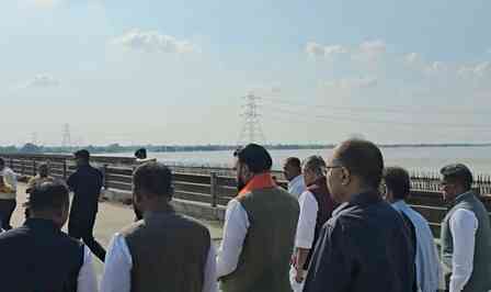 CM Samrat Choudhary conducts aerial survey of flood situation in Bihar's East Champaran