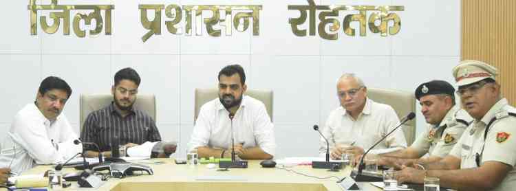 सड़क सुरक्षा में लापरवाही नहीं, ब्लैक स्पॉट होंगे दुरुस्त