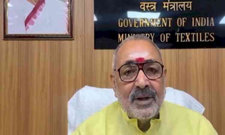 'Never betrayed anyone in his life': Giriraj Singh backs Nitish Kumar, criticises Sonia Gandhi over CWC remarks