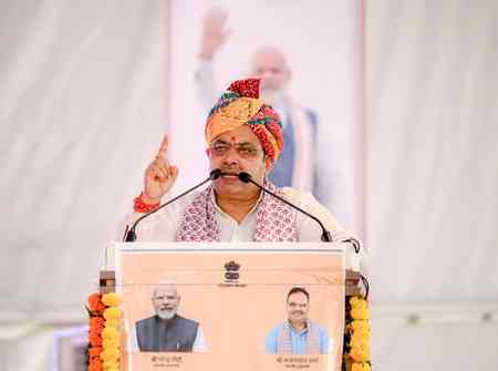 Raj CM inaugurates, lays foundation for 1,013 development projects worth Rs 2,824 Cr in Barmer
